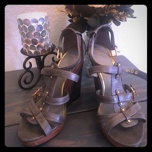 Elle wedge sandals